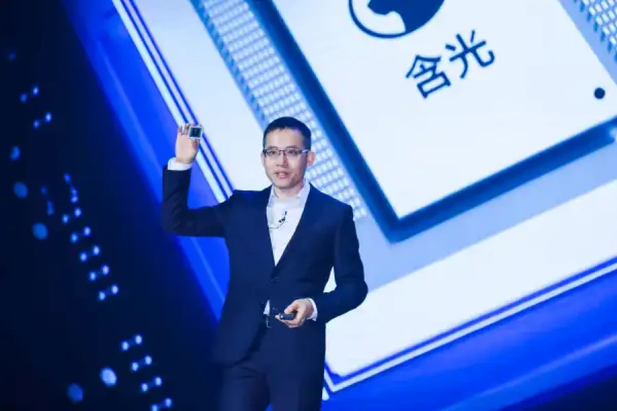 Alibaba Group CTO Jeff Zhang Unveils Hanguang 800 Esm W900