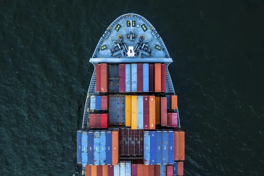 Container Ship Storage Transport Colorful Containers Diversity Outsourcing 100787326 Large Esm W900